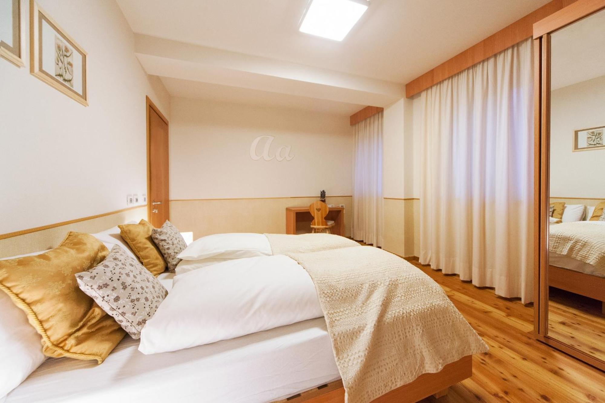 Lumen Hotel Falcade Room photo